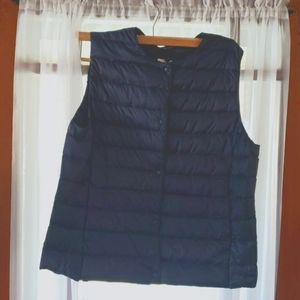 NWT UNIQULO ULTRA LIGHT DOWN COMPACT VEST XL BLUE